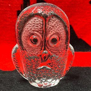 Crystal Glass Owl Paperweight by Swedish designer Mats Jonasson